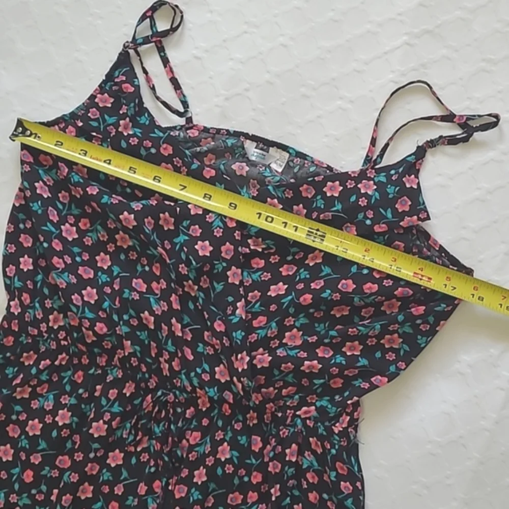 Summer Floral Mini Dress - Picture 5 of 11